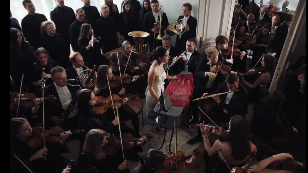 Imagen Rosalía sorprende con 'Berghain', su tema de 'Lux', donde canta en13 idiomas (+Video)