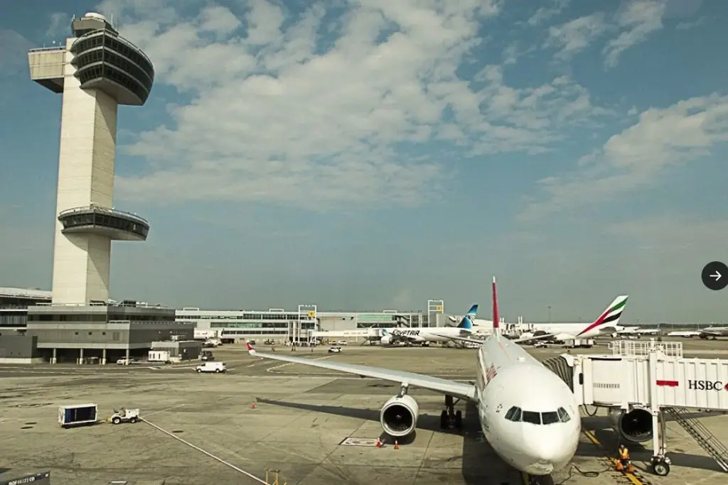 Imagen Suspenden vuelos en aeropuerto Kenedy de Nueva York ¿Qué pasó?