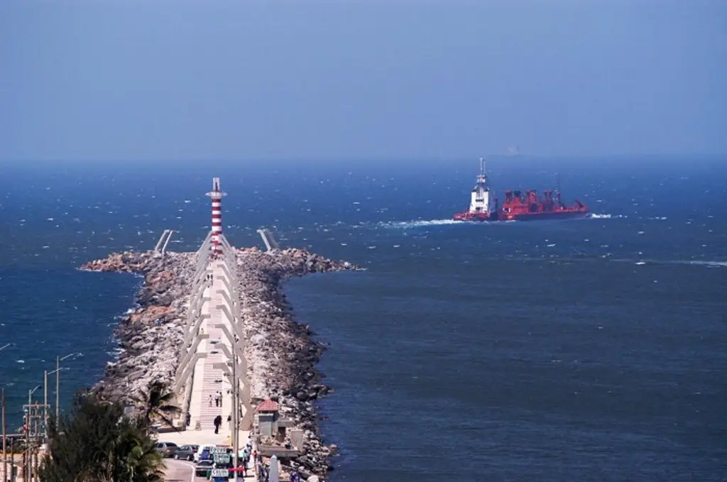 Imagen Avanzan obras portuarias y ferroviarias del Corredor Interoceánico
