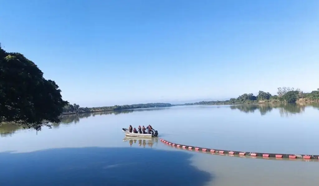 Imagen Diputada de MC denuncia a Pemex por derrame en río Pantepec, al norte de Veracruz