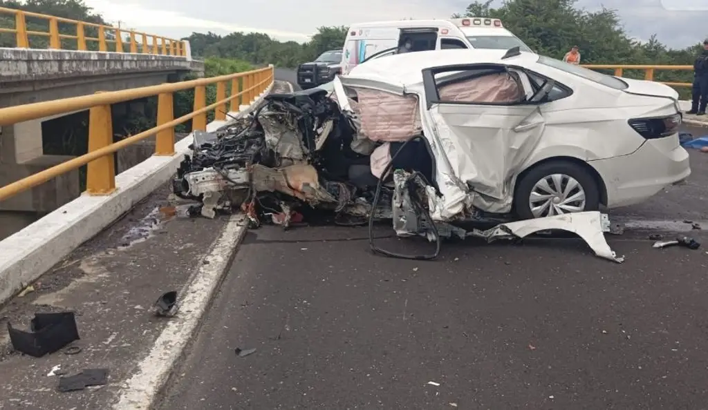 Imagen Fallecen padre e hijo en grave accidente en Paso del Toro, la mañana de este miércoles