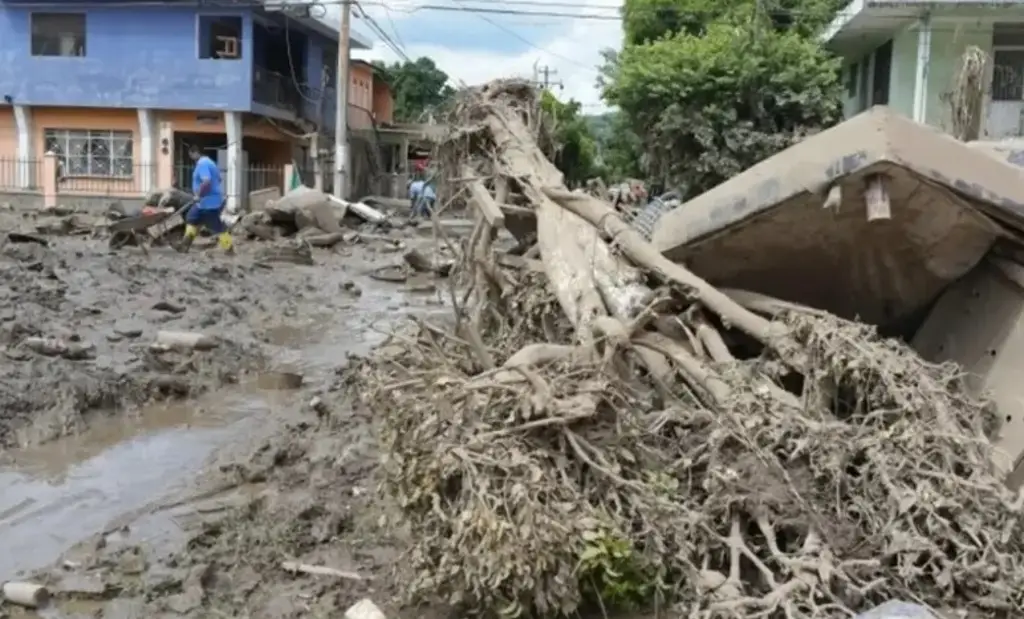 Imagen Aún buscan a 6 personas desaparecidas en el norte de Veracruz