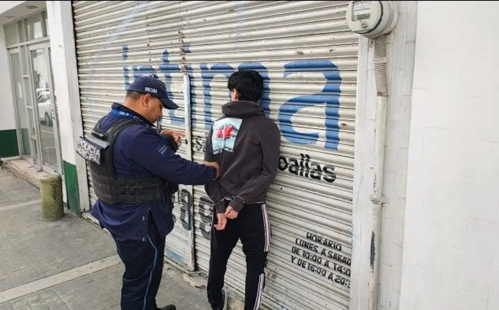 Imagen Detienen a hombre en Centro Histórico de Orizaba, Veracruz; de esto lo acusan 