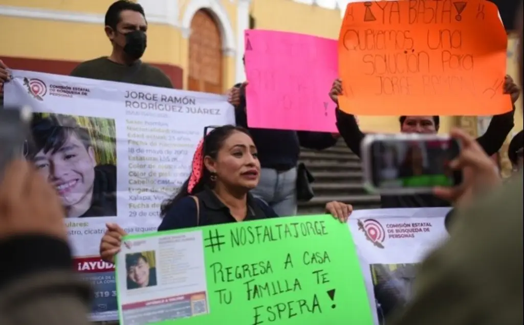 Imagen Salió a vender un celular y no regresó; Jorge cumple una semana desaparecido en Xalapa, Veracruz