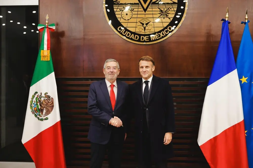 Imagen Llega el presidente de Francia Emmanuel Macron a México 