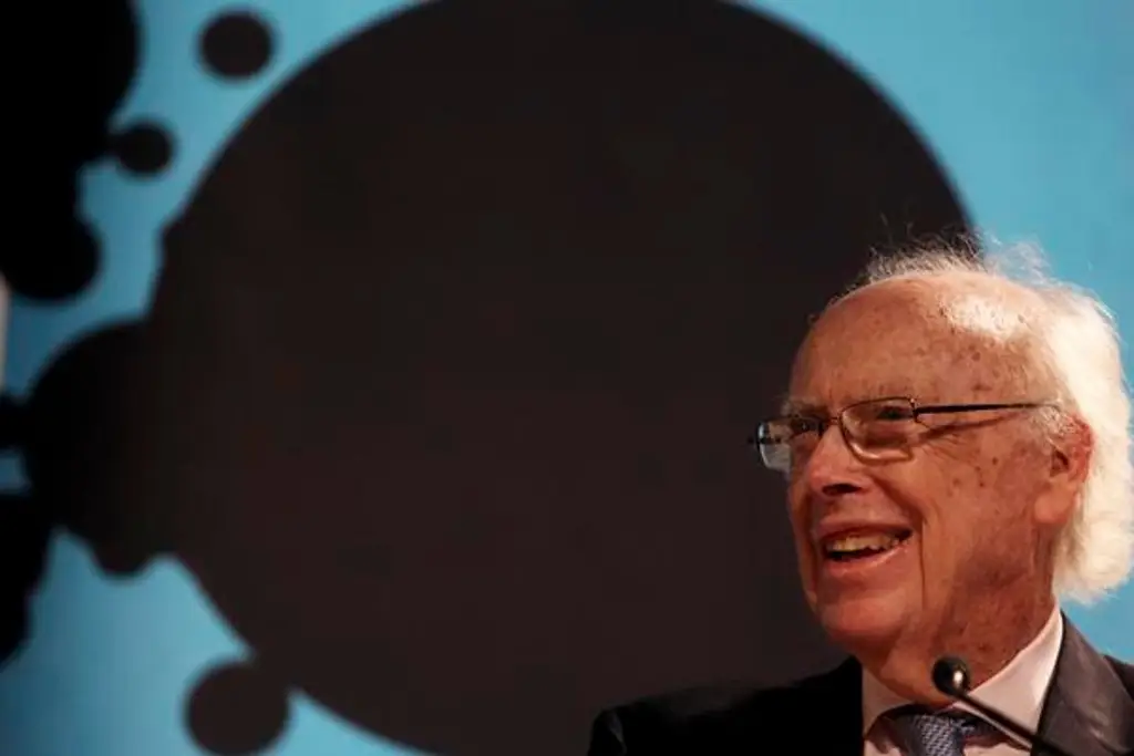 Fallece James Watson, científico que ayudó a descubrir la estructura del ADN 