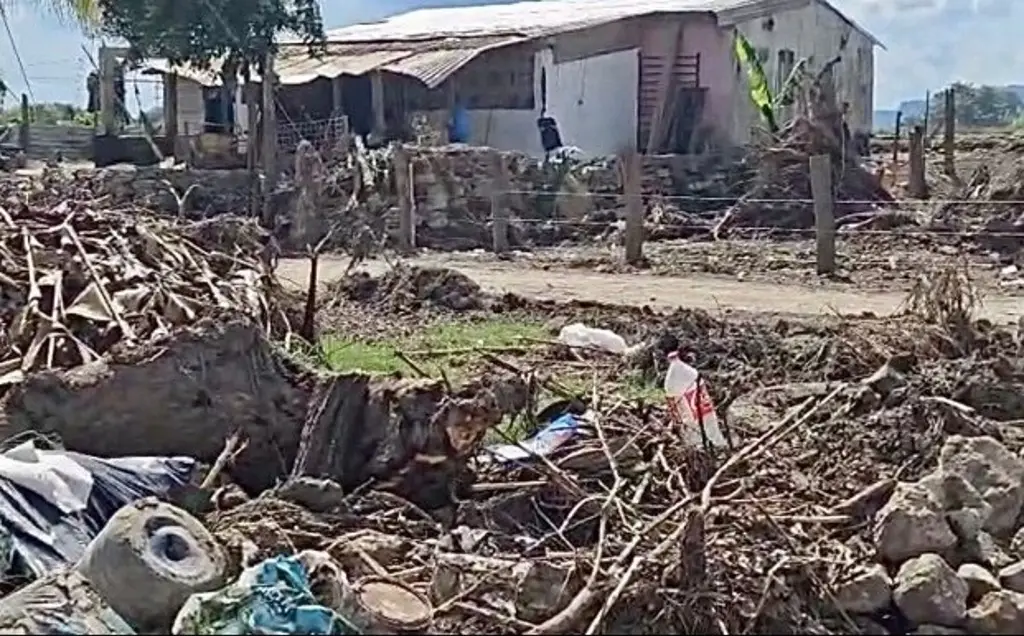 Imagen Ciudadanos piden reubicar viviendas y crear parque junto al río Cazones