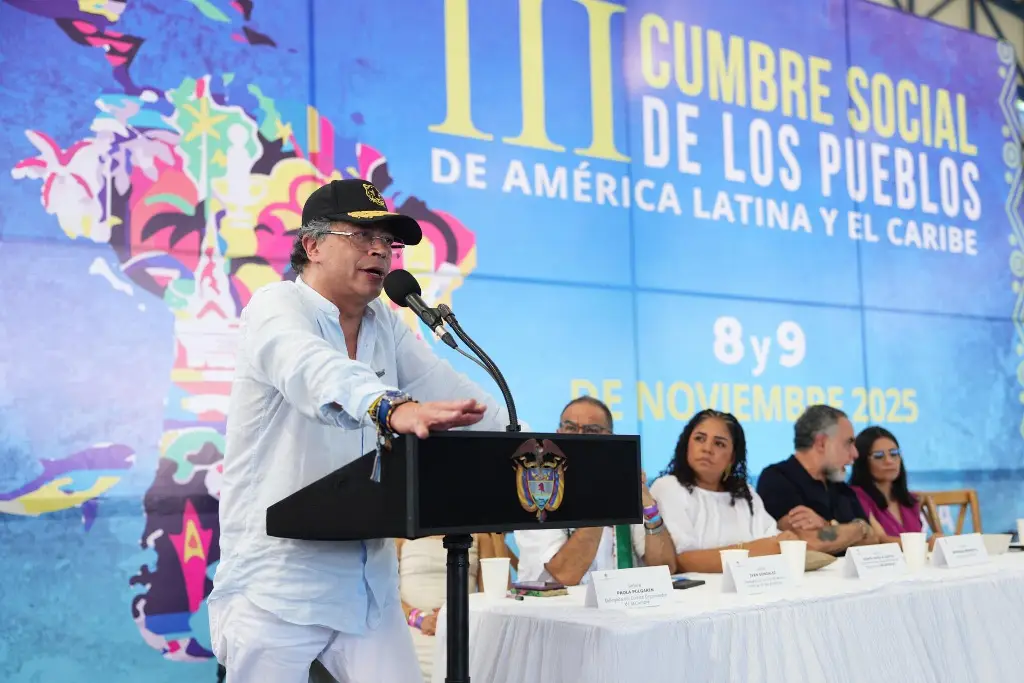 Imagen Petro advierte a Trump tras ataques contra lanchas: 'No despierten al jaguar'