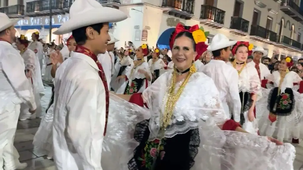 Imagen Es un sueño estar aquí bailando son jarocho: Ballet de California EU en Veracruz