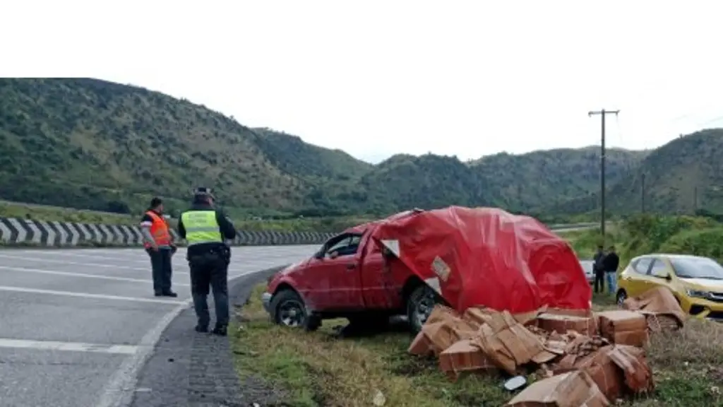 Imagen Se registra cierre parcial de circulación en carretera de Córdoba; conoce el motivo