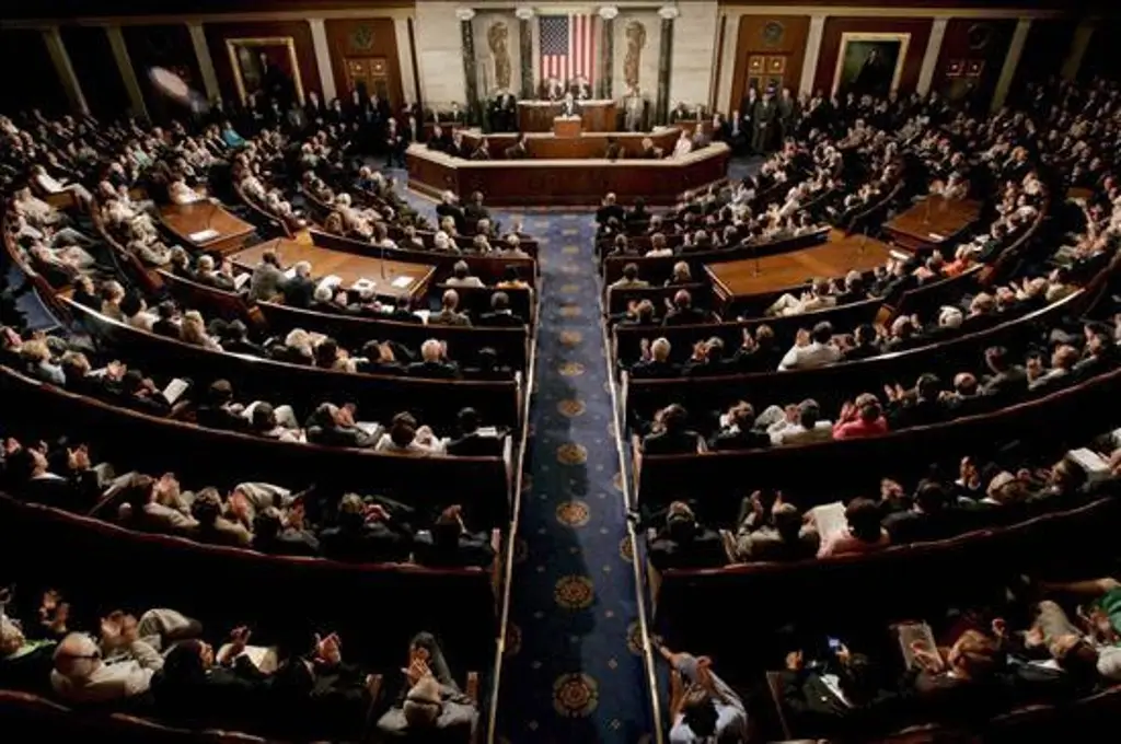 Imagen Senado de EU aprueba acuerdo que abre el camino para reabrir el Gobierno federal