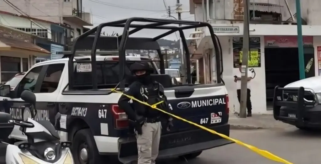 Imagen Asesinan a hombre en colonia de Xalapa, Veracruz; detienen a su hermano 