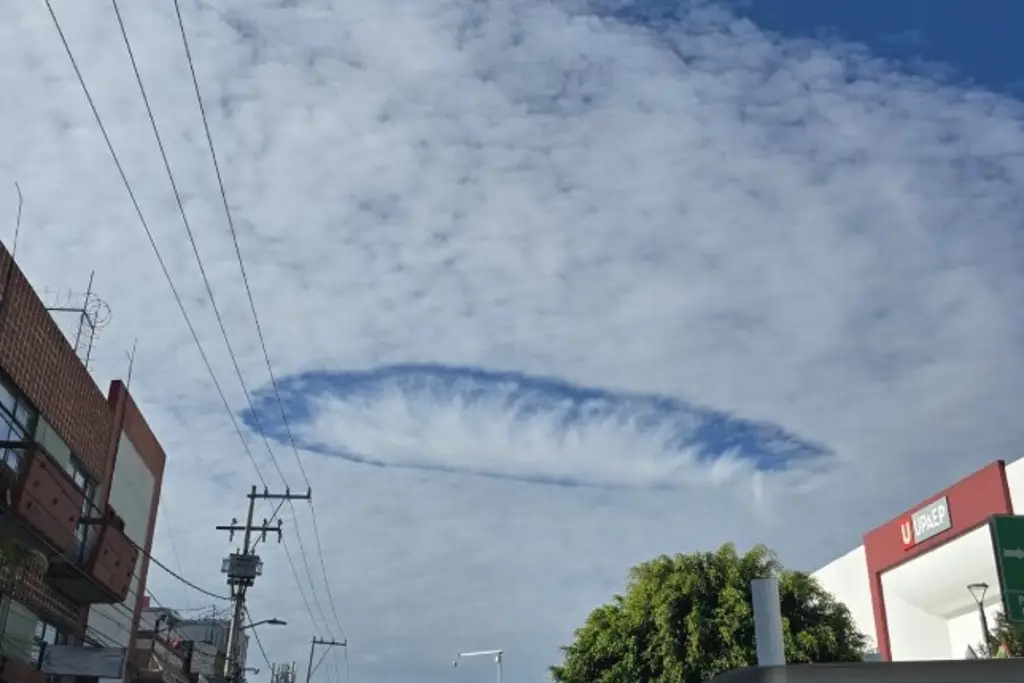Imagen Captan impresionante nube la mañana de este miércoles 