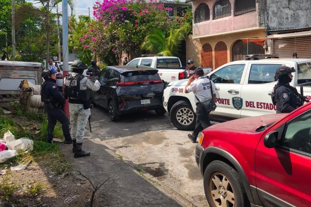 Imagen Operativo contra choferes de aplicación en Veracruz; aseguran auto este jueves