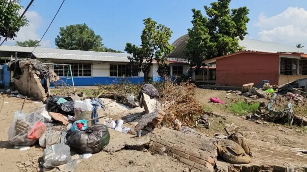 Imagen Da inicio segunda etapa de entregas de apoyos a familias damnificadas en Poza Rica