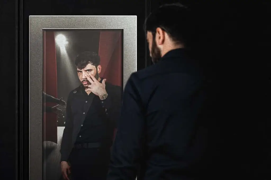 Imagen Dareyes de la Sierra lanza “Espejo”, una mirada poderosa al éxito y la resiliencia