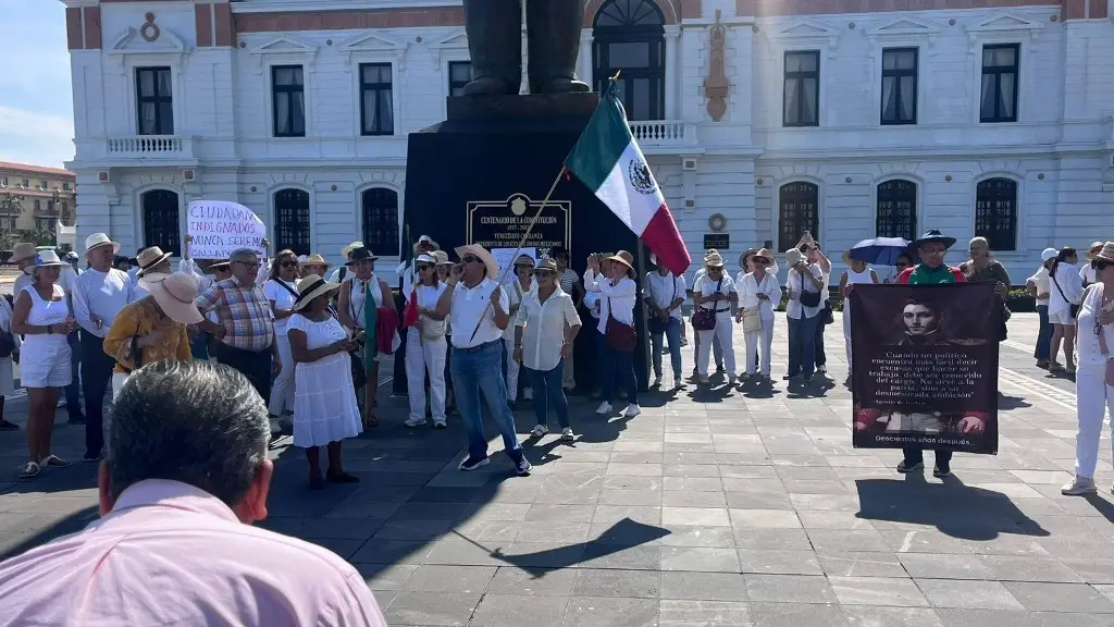 Imagen Marchan contra la violencia en el país, en Veracruz