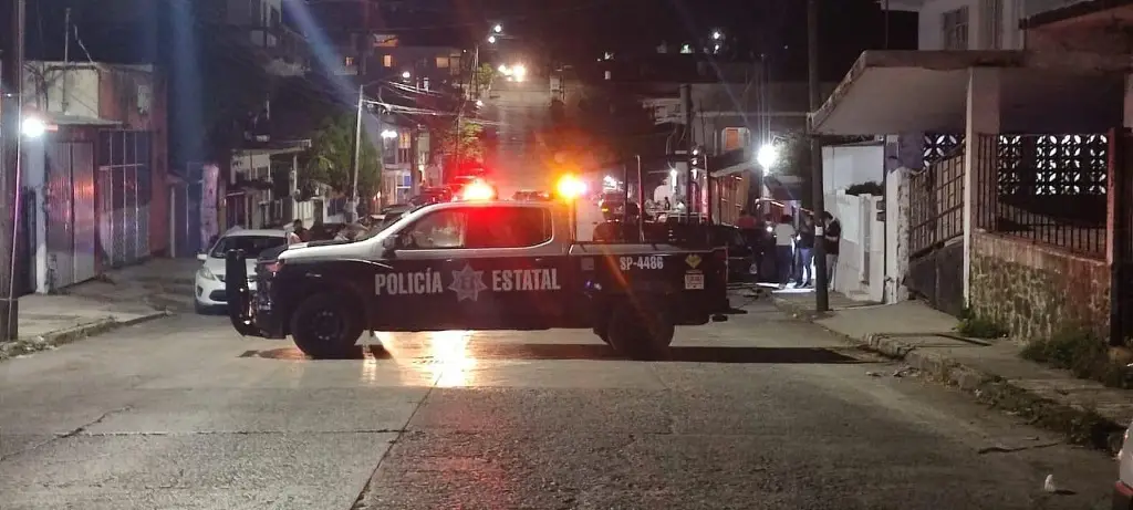 Asesinan a reconocido abogado dentro de su auto 