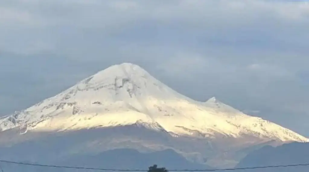 ¡Un espectáculo! Impresionante la nieve en el Pico de Orizaba 