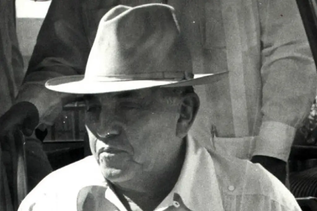 Imagen Convocan a protesta por homenaje a exgobernador, implicado en desapariciones durante la 'Guerra Sucia'