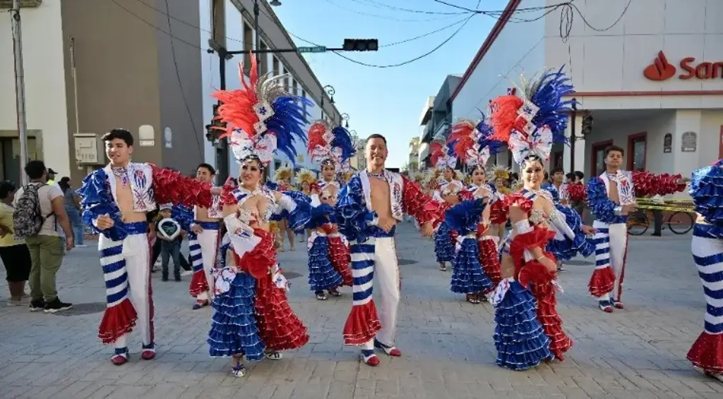 Imagen Todo el apoyo al Carnaval de Veracruz: Rocío Nahle 