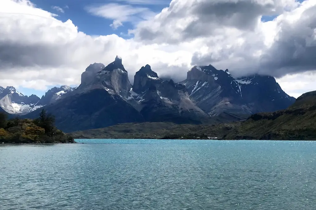 Suman 5 excursionistas muertos en las Torres del Paine del sur de Chile, entre ellos dos mexicanos