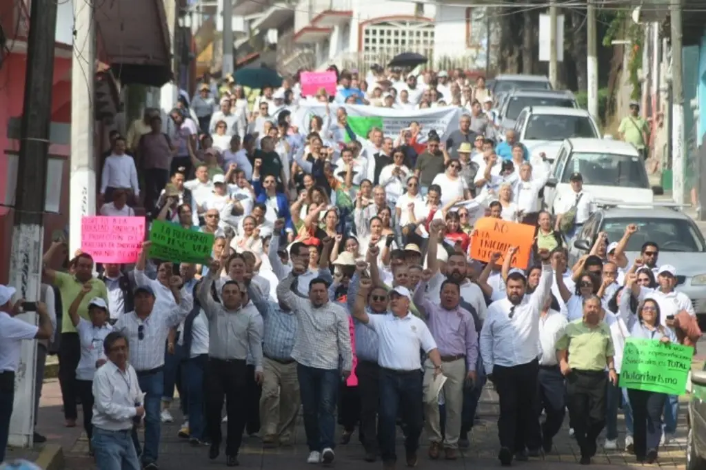 Imagen Sindicatos rechazan reforma que busca centralizarlos y eliminar a minoritarios