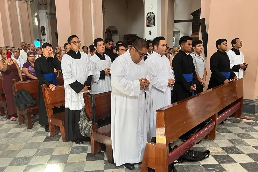 Imagen Piden oración; de 60 jóvenes ni 5 llegan a ser sacerdotes en Veracruz