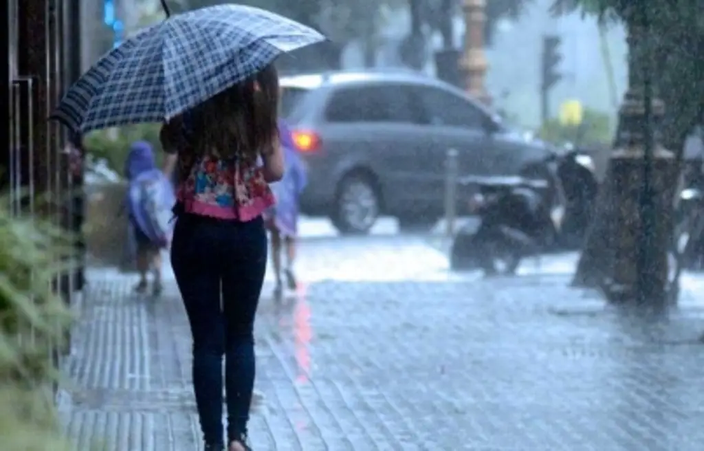 Imagen Gobierno pide a la población tomar precauciones ante 'clima adverso' en las próximas 72 Horas