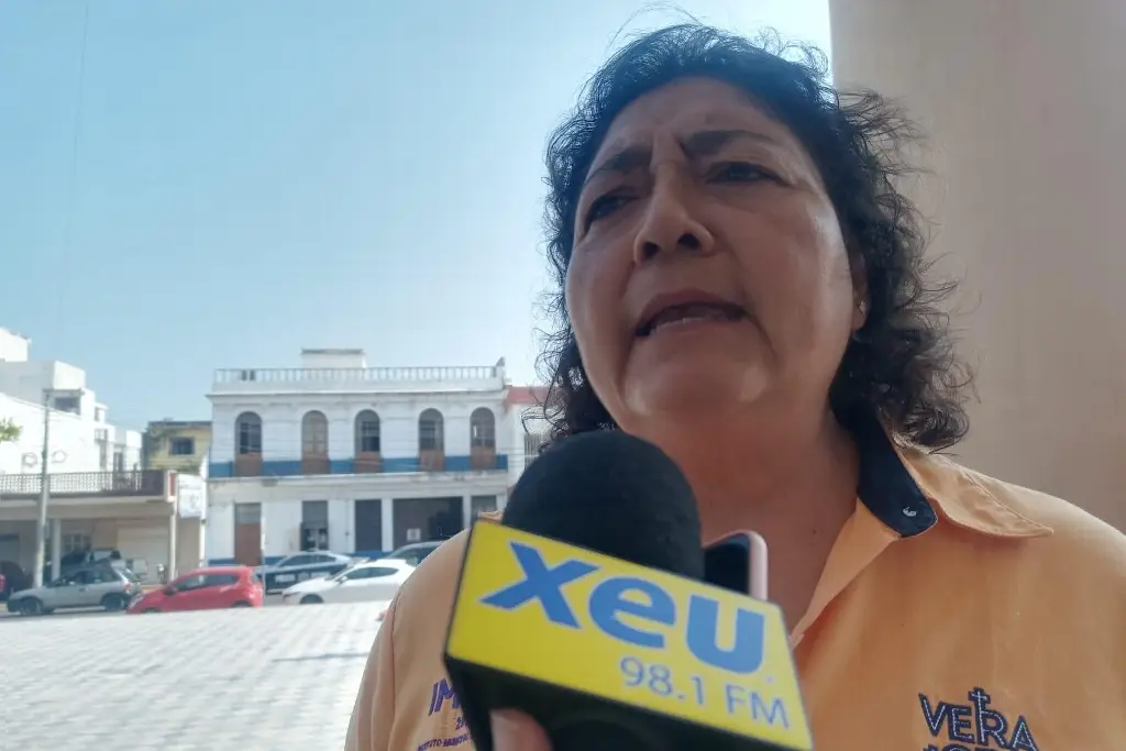 Immuver acude a escuela a dar pláticas para prevenir violencia contra las mujeres