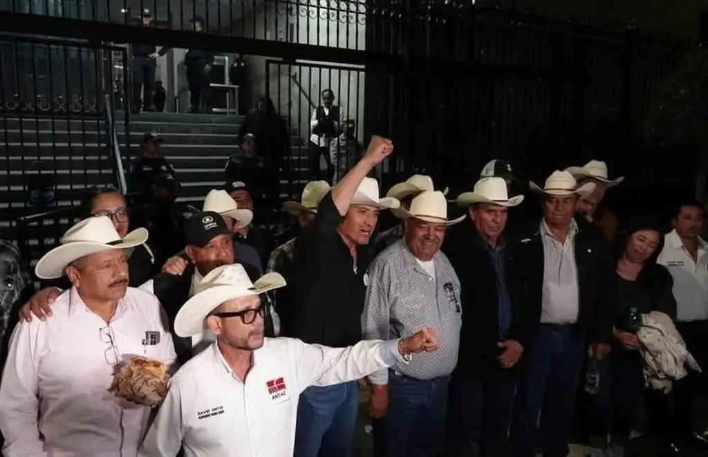 Imagen Insiste Segob en el dialogo con agricultores y transportistas que bloquean carreteras