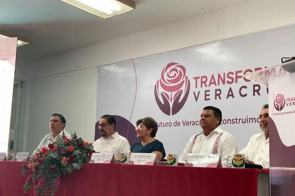 Imagen Rosa María encabeza foro de la transformación en el Tecnológico de Veracruz