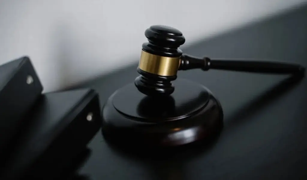 Imagen Giran orden de aprehensión contra funcionaria federal; de esto la acusan 