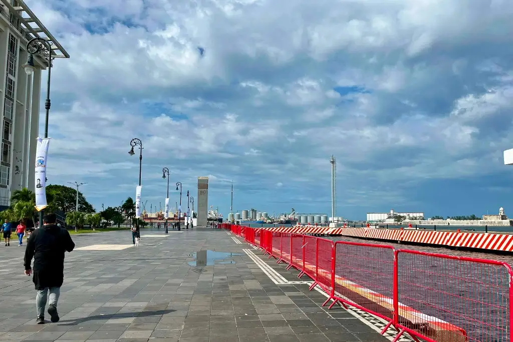 Imagen Y se marchó… buque escuela Cuauhtémoc es resguardo por el norte en Veracruz ¿Dónde?