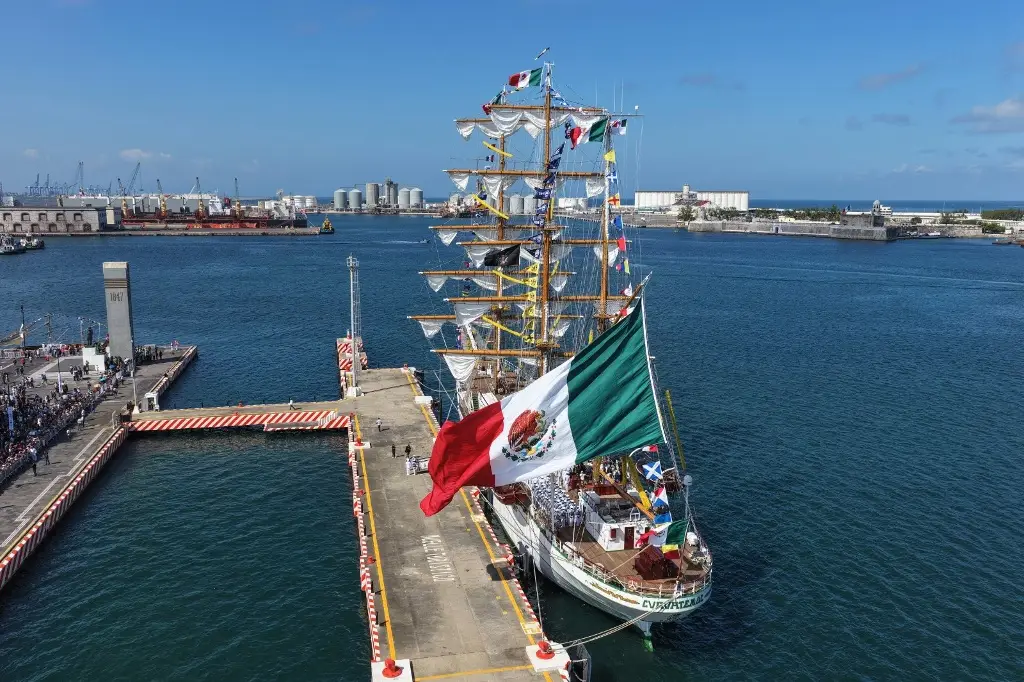 Imagen Este es el horario de visita del Cuauhtémoc, ¿cuándo se va de Veracruz?