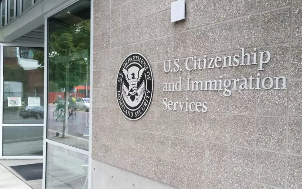 Imagen EU 'detiene todas las decisiones de asilo' tras el tiroteo en Washington