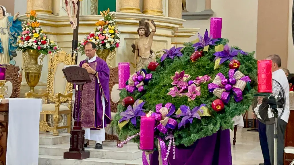 Imagen Encienden primer cirio de Adviento en Veracruz; la corona no es amuleto, advierte la diócesis 