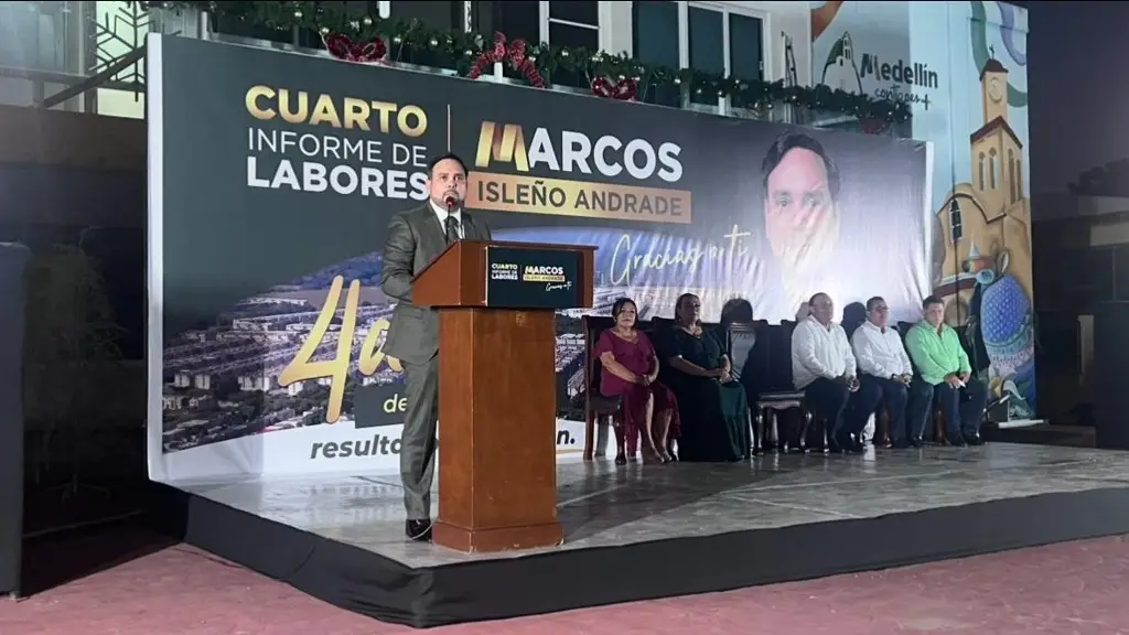 Carlos Isleño rindió su último informe en Medellín 