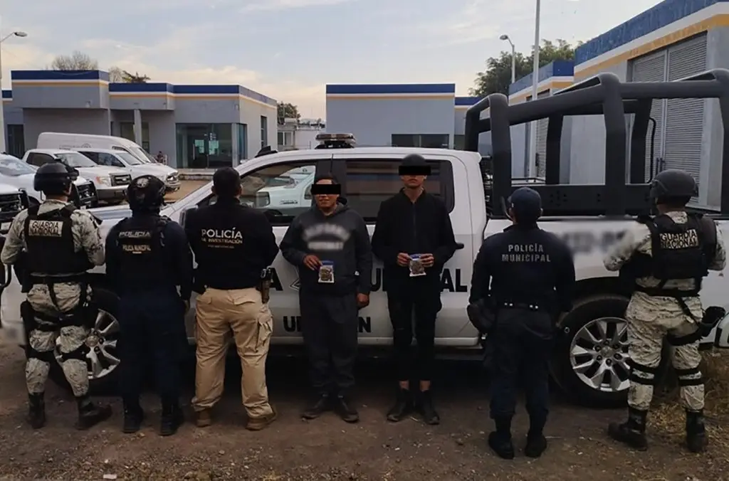 Imagen Fuerzas de seguridad detienen a cuatro personas en Michoacán 