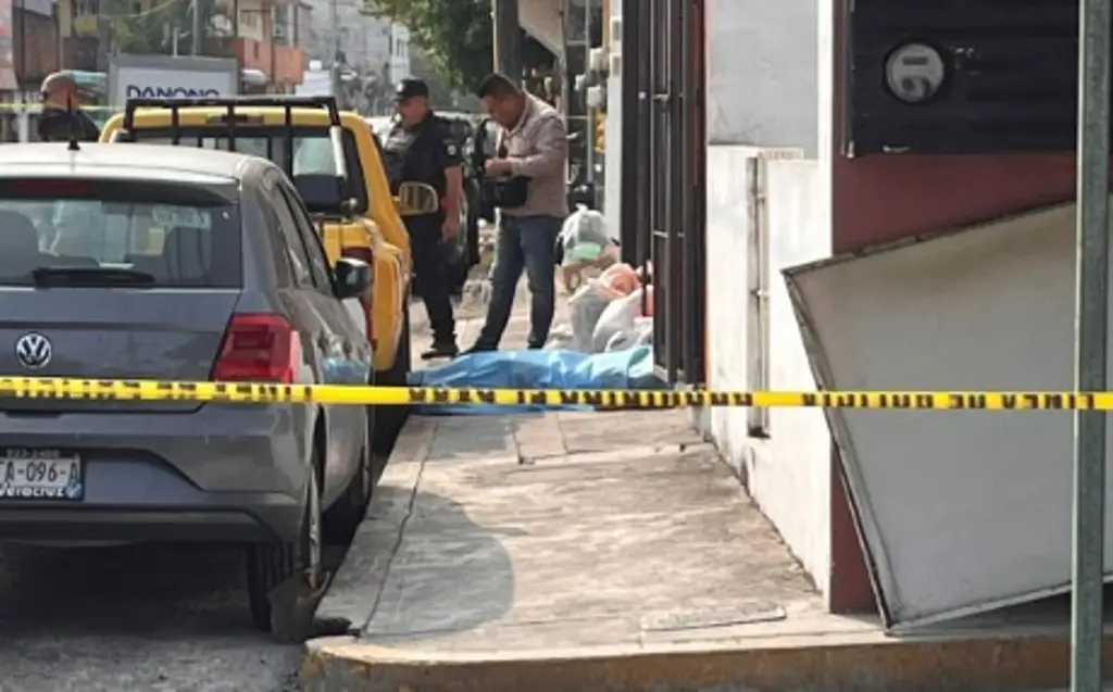 Identifican a mujer fallecida afuera de ferretería en avenida de Boca del Río 