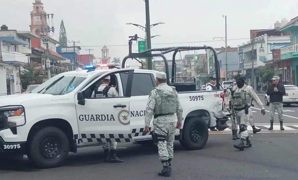 Imagen Aparatoso choque entre patrulla y grúa en Orizaba, Veracruz; hay 3 lesionados 