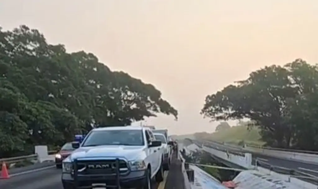 Imagen Identifican a motociclista que murió tras accidente en autopista Veracruz - Cardel 
