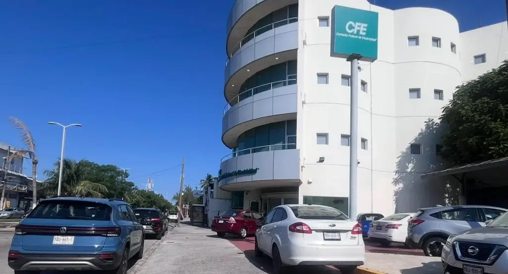 Imagen Reportan cajero de CFE sin funcionar en Boca del Río
