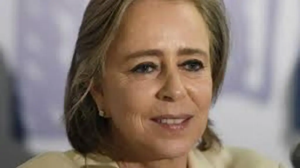 Imagen FGR va contra María Amparo Casar, presidenta de Mexicanos Contra la Corrupción y la Impunidad