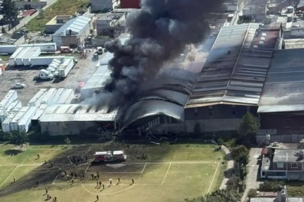 Imagen Confirman 10 muertos en accidente de aeronave cerca del aeropuerto de Toluca