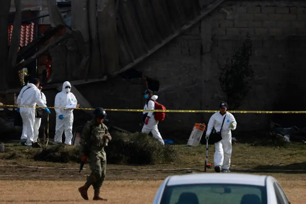 Imagen FGR abre carpeta de investigación por desplome de aeronave en Toluca que dejó 10 muertos