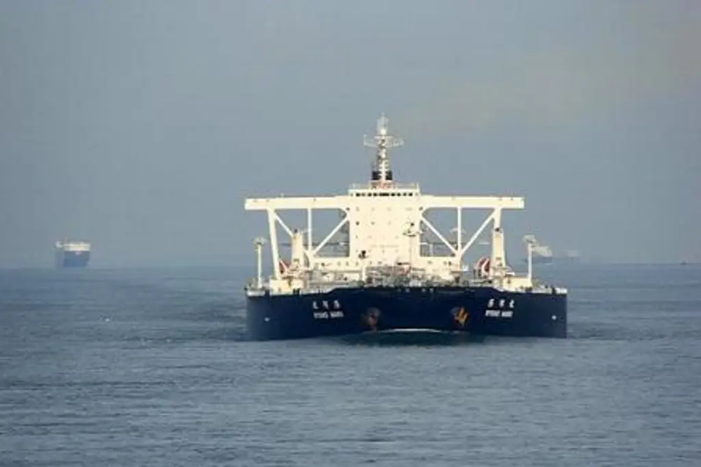 Imagen Ejército de Venezuela escoltará buques petroleros, ante amenazas de EU