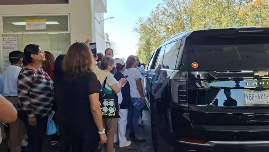 Imagen Secretaría de Salud pagó con vales bono de fin de año a trabajadores; reclaman efectivo