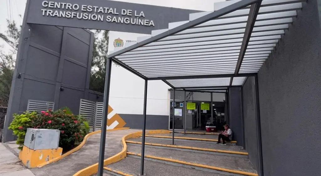 Imagen Empleados de la Secretaría de Salud laboran bajo protesta en Boca del Río 