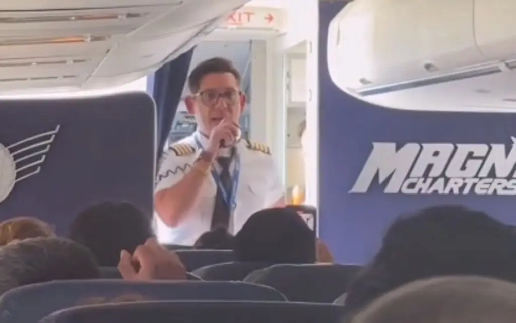 Imagen ¿Por qué ‘secuestró’ avión piloto de Magnicharters en el AICM? (+Video)